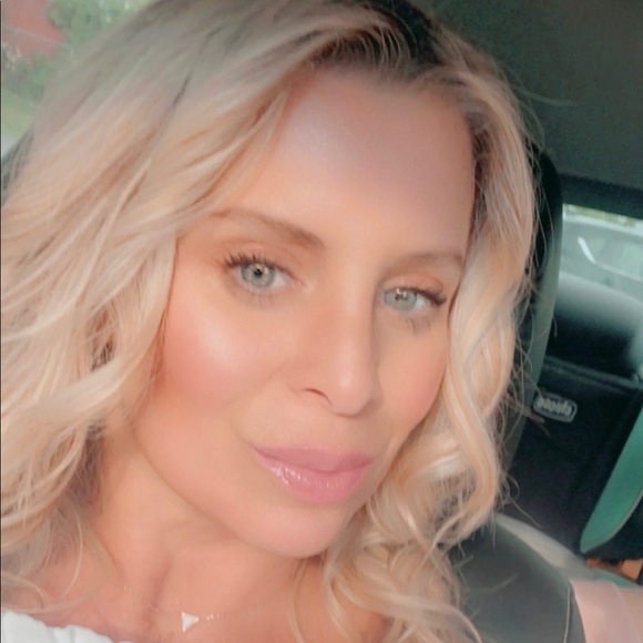 COPY - Meet your Posher, Christine - Picture 7 of 7